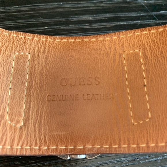 Men GUESS Genuine Leather Watch - Picture 2 of 3